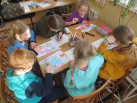 С 3 февраля по 5 марта 2021г дети, посещающие группу дневного пребывания, приняли участие в областном конкурсе детских рисунков «Охрана труда глазами детей»